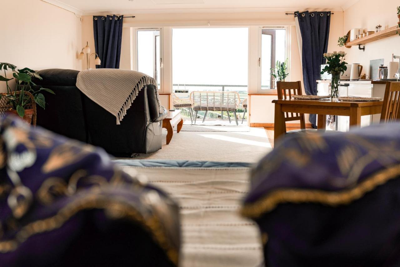 Spacious Sea-View Apt. Overlooking St Ives Bay Gwithian Dış mekan fotoğraf
